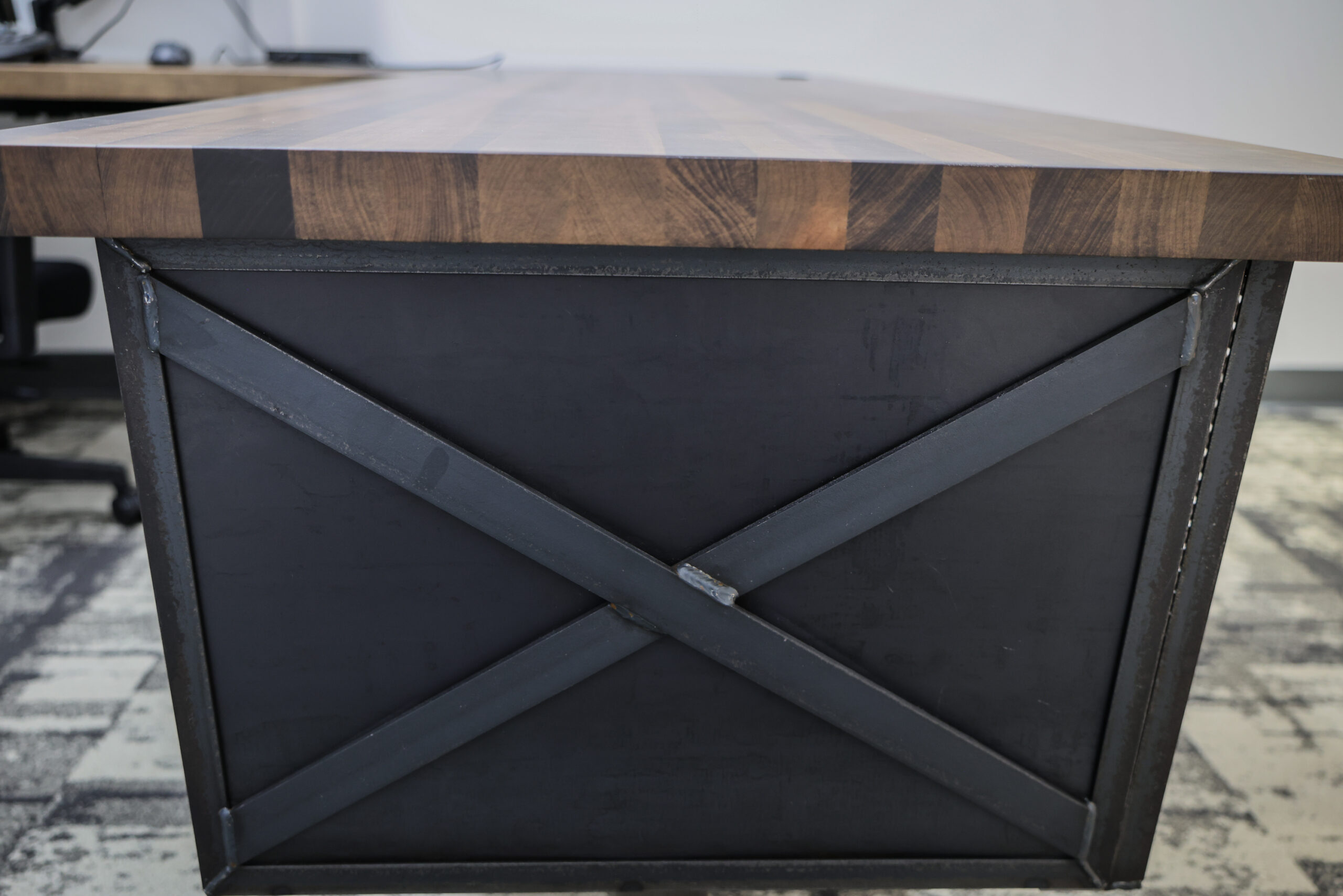 IA Sit-to-Stand Desk V3 | Iron Age Office
